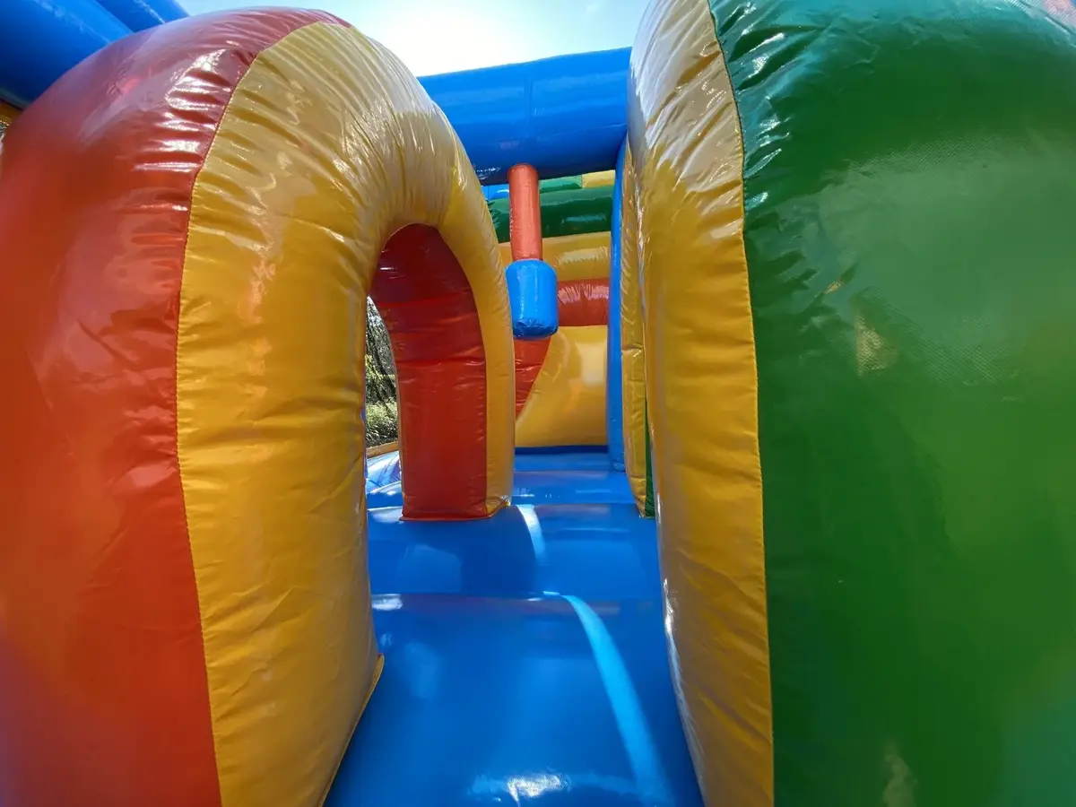 Einhorn Huepfburg Innen3