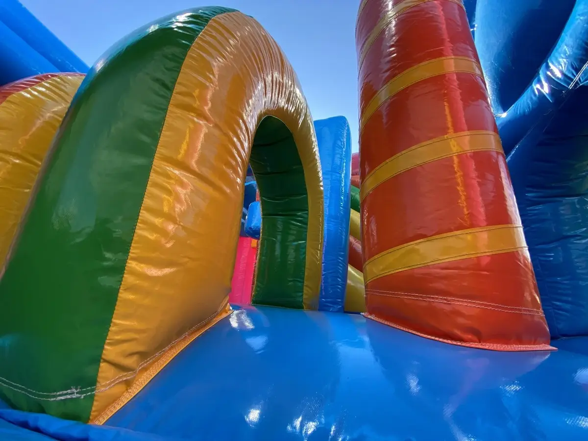 Einhorn Huepfburg Innen4