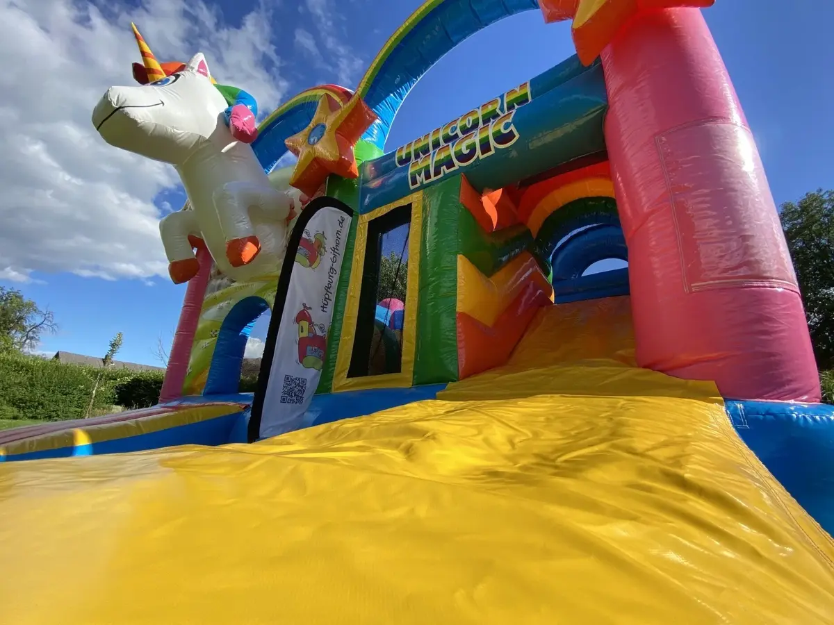 Einhorn Huepfburg Rutsche